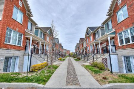2586  Av. de la Gare, Mascouche, Quebec J7K 0X1, Canada