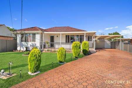 13 Tyrell Crescent, Fairfield West, NSW 2165, Australia
