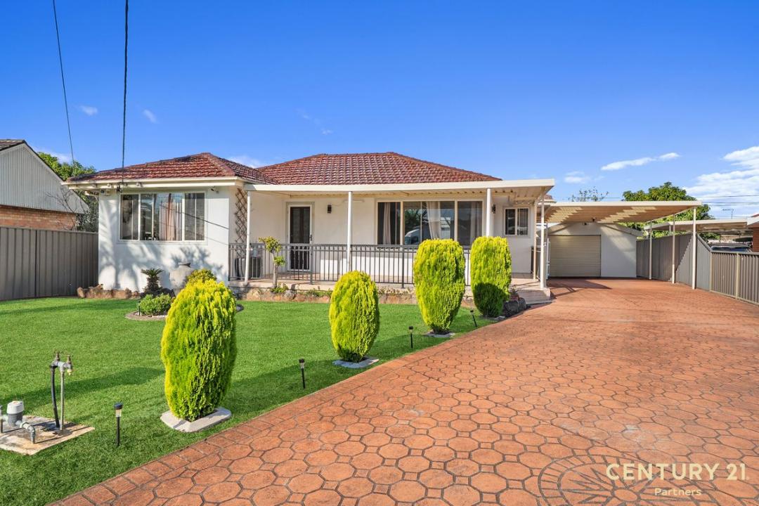 13 Tyrell Crescent, Fairfield West, NSW 2165, Australia