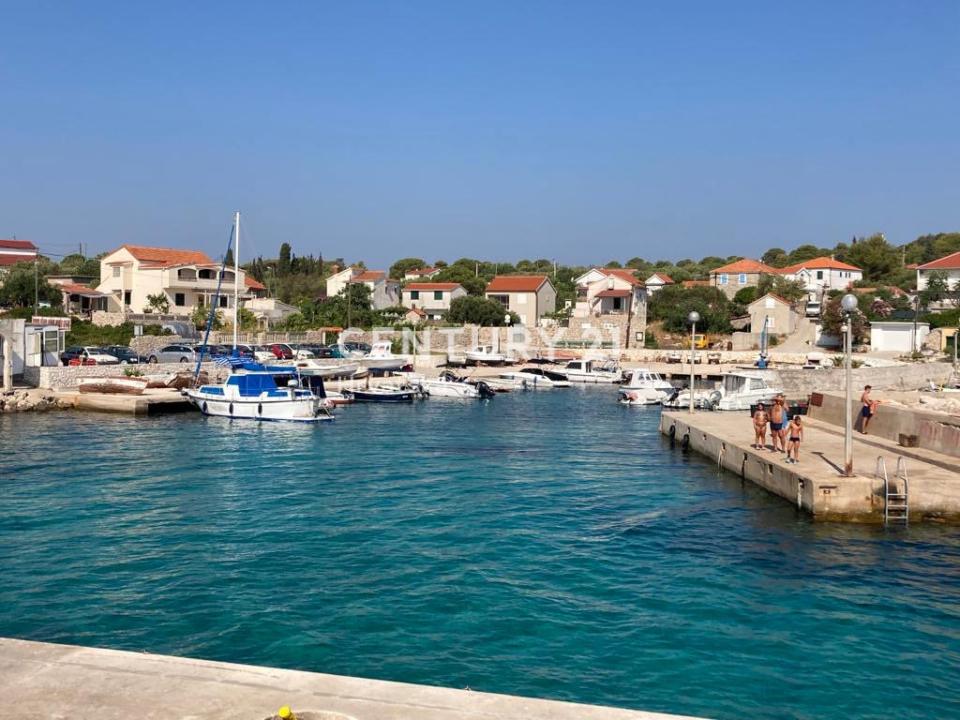 BORAK, Drvenik Mali, Splitsko-dalmatinska Županija 21225, Croatia