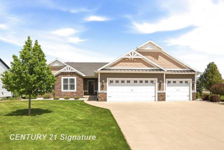 6022 Shadbush, Saginaw, Michigan 48603, USA
