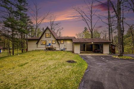 23849 Atikwa Trail, Howard City, Michigan 49329, USA