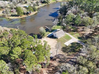 10482 Lake Shore Drive, Conroe, Texas 77303