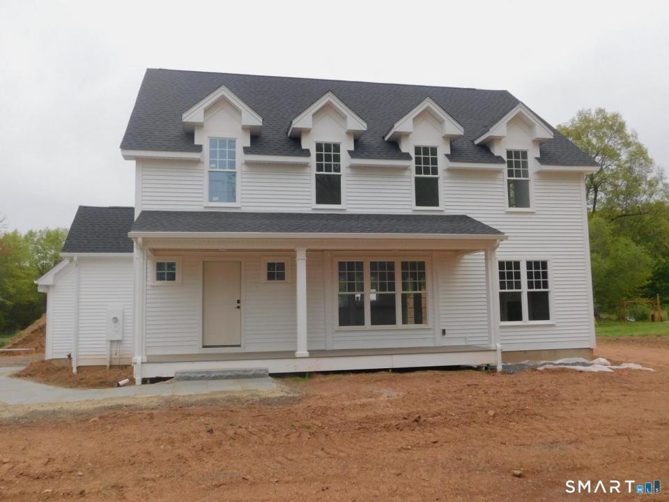 558 Lazy Lane, Southington, Connecticut 06489
