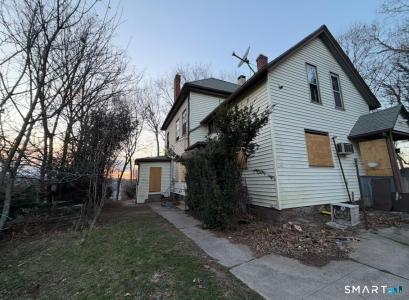 76 Chapman Avenue, Waterbury, Connecticut 06710, Estados Unidos