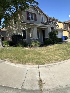 2201 Driftwood Park Dr, Modesto, California 95355