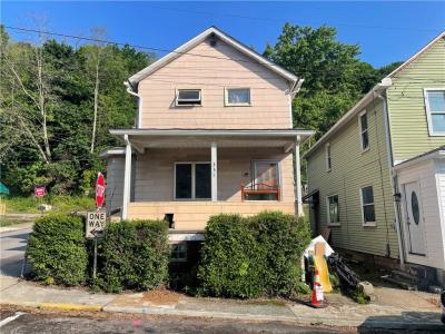 332 Quay Street, East Vandergrift, Pennsylvania 15629, USA