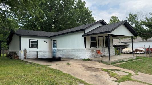 1224 E. Broadway, Cushing, Oklahoma 74023, USA