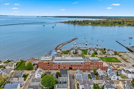 8 Stonington Commons Unit 24, Stonington, Connecticut 06378, Estados Unidos