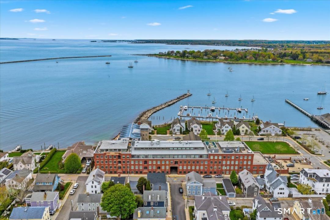 8 Stonington Commons Unit 24, Stonington, Connecticut 06378, Estados Unidos