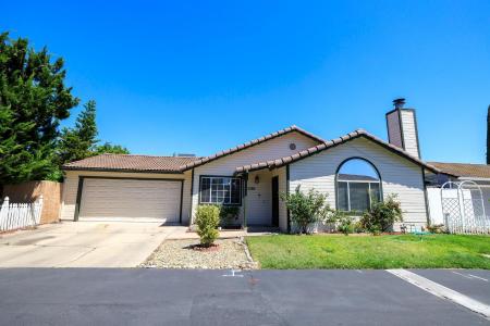 1300 Windsor Court, Turlock, California 95380