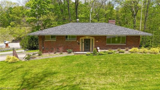 1050 Park Circle, Girard, Ohio 44420, Stati Uniti