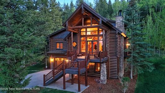 48 & 50 BLACKFOOT Trail, Victor, Idaho 83422, USA