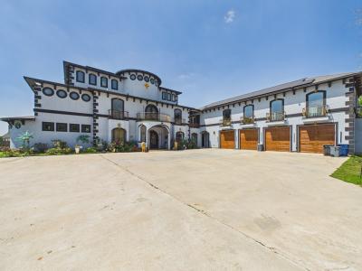 1259 County Road 147, Alvin, Texas 77511, USA