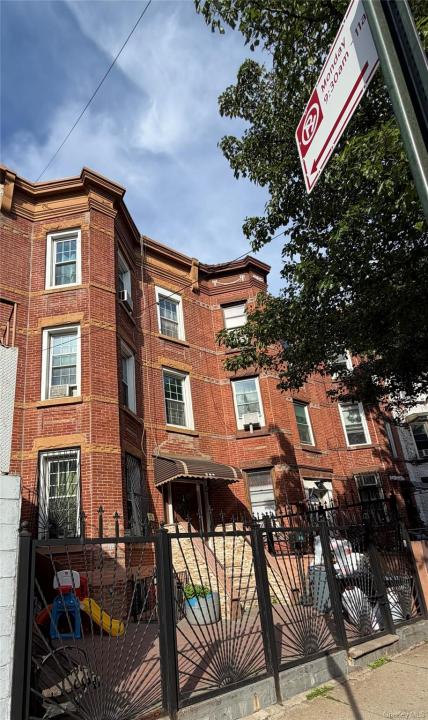 133 57th Street, Brooklyn, New York 11220, USA