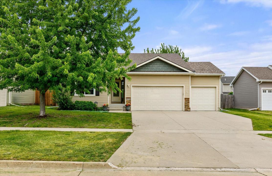 4715 NE Briarwood Drive, Ankeny, 愛荷華州 50021, 美國