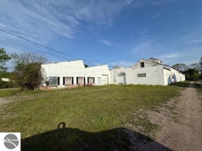 700 W End Street, Alma, מישיגן 48801, ארצות הברית של אמריקה 