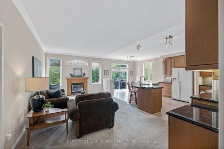 50 BUTTON CRESCENT, Uxbridge, Ontario L9P 1Z6, Canadá