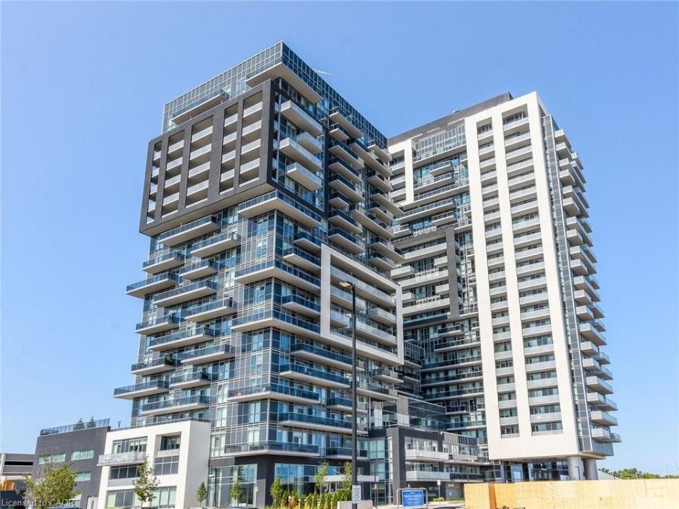 2081 FAIRVIEW STREET, Burlington, 安大略省 L7R 0E4, 加拿大
