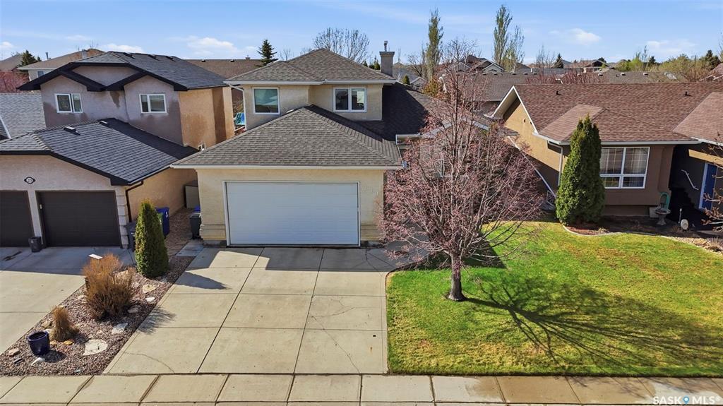 211 BROOKMORE LANE, Saskatoon, Saskatchewan S7V 1C1, Canadá