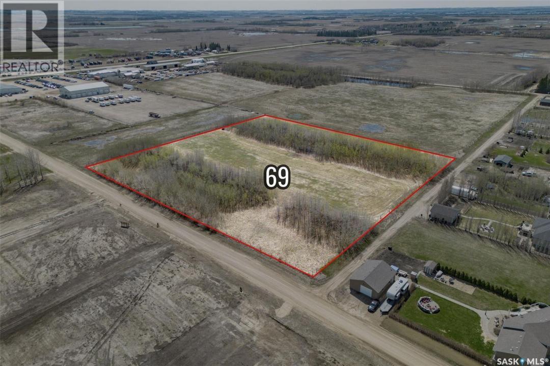 BLK 69 SASKATCHEWAN AVENUE, Humboldt, Saskatchewan S0K 2A0, Kanada