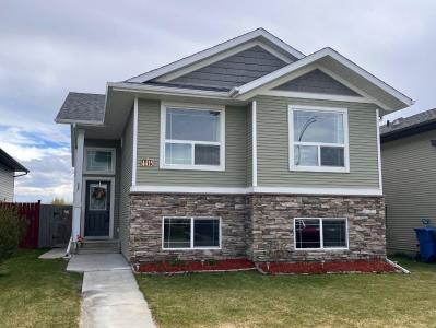 4415 54 STREET, Rocky Mountain House, Alberta T4T 0B2, Canada