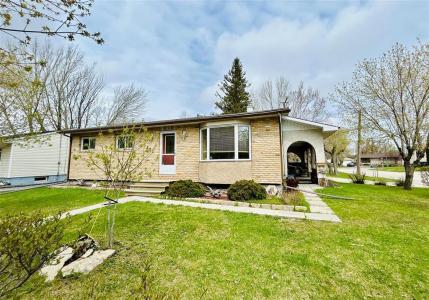 401 QUEEN AVENUE, Selkirk, Manitoba R1A 1G2, Canada