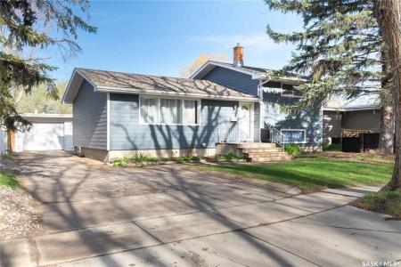 92 BELL STREET, Regina, Saskatchewan S4S 4B9, Canada