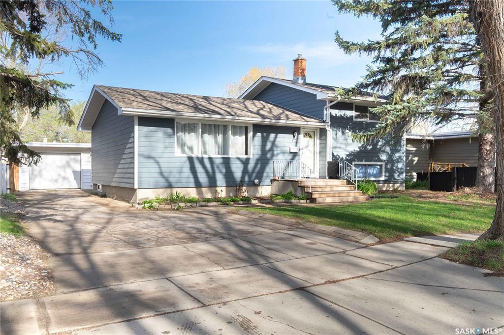 92 BELL STREET, Regina, Saskatchewan S4S 4B9, Canadá