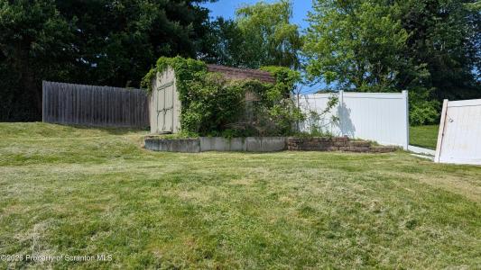901 Throop Street, Dickson City, Pennsylvanie 18519, États-Unis