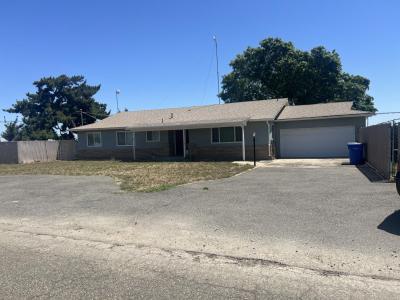 1936 Clinton Road, Hughson, California 95326, USA