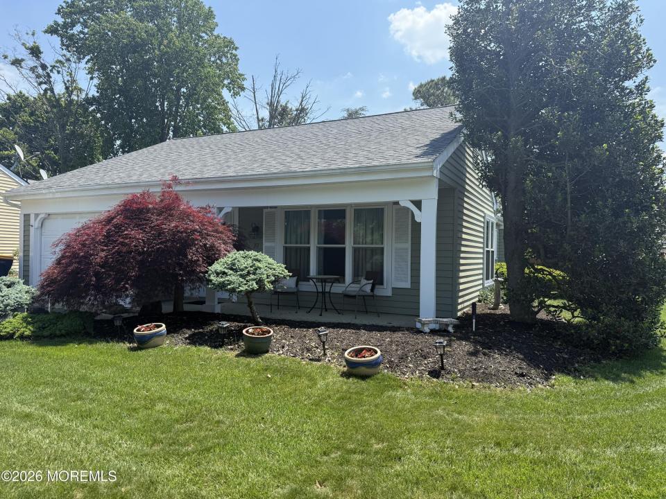 39 Sandhurst Street, Manchester, New Jersey 08759, USA