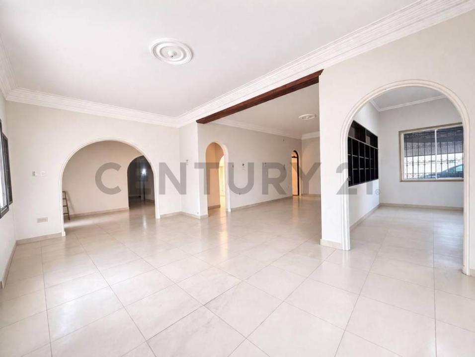 BARRIO CENTENARIO 35, Guayaquil, Guayas 00001, Ecuador