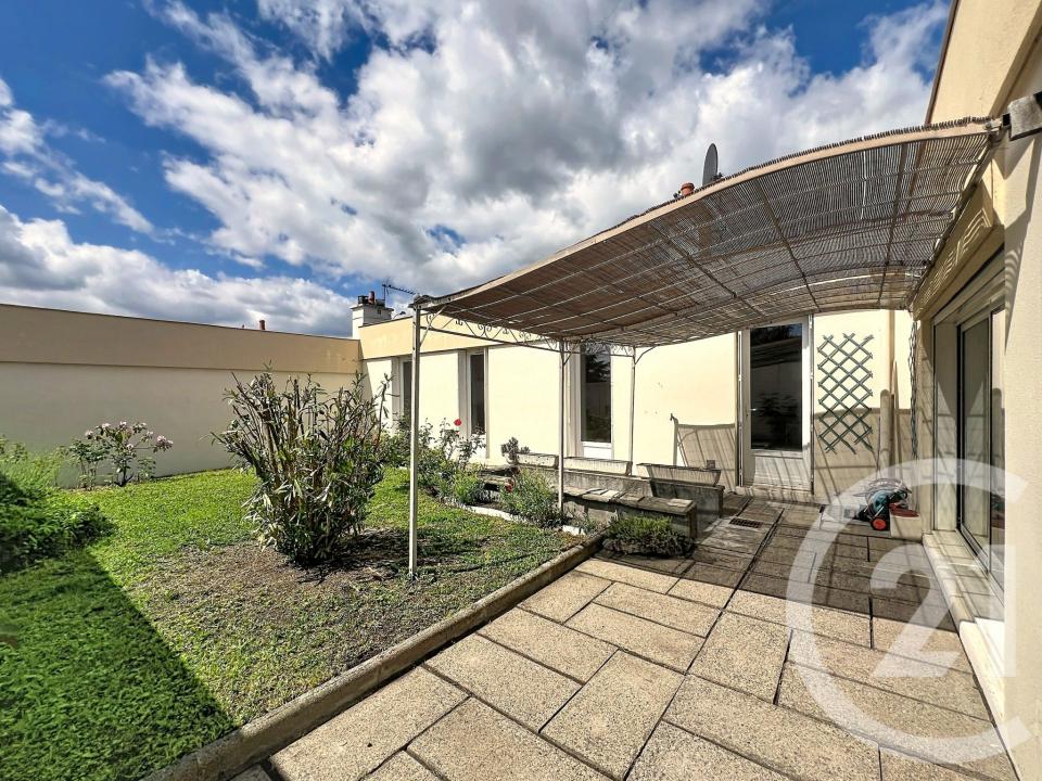 Cournon D Auvergne, Auvergne 63800, France