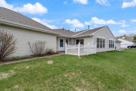 2116 Miller Creek Dr , 33, Duluth, Minnesota 55811, USA