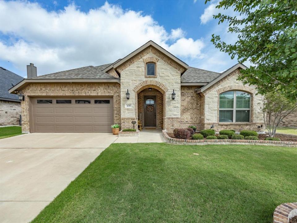 135 Crockett Drive, Waxahachie, 텍사스 75165, 미국