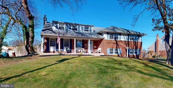213 Wayne Drive, Cinnaminson, NJ 08077, USA