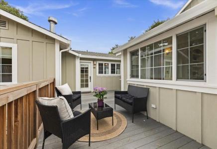 494 Grove Acre Avenue, Pacific Grove, California 93950, USA