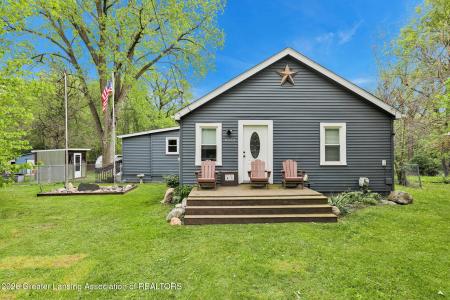 6352 Porter Avenue, East Lansing, Michigan 48823, États-Unis