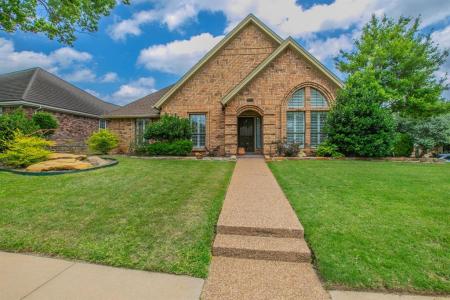 1925 Glenbrook Court, Bedford, Texas 76021, USA