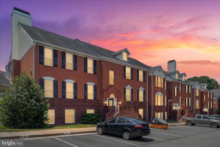 664 Gateway Drive SE Unit# 302, Leesburg, Virginia 20175, Stati Uniti