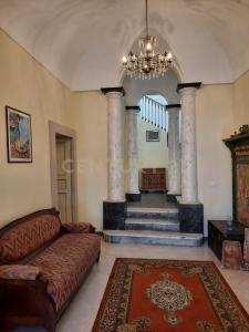 Largo Fontemanente, Penne, Abruzzo 65017, Italy