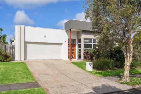 11 Agnes Place, Bli Bli, QLD 4560, Australia