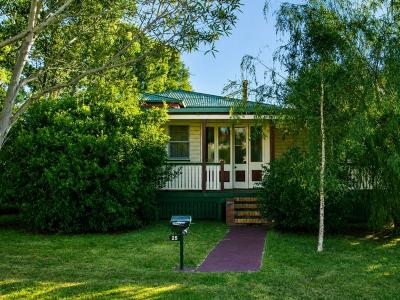 25 Farquharson Street, Harristown, QLD 4350, Australia