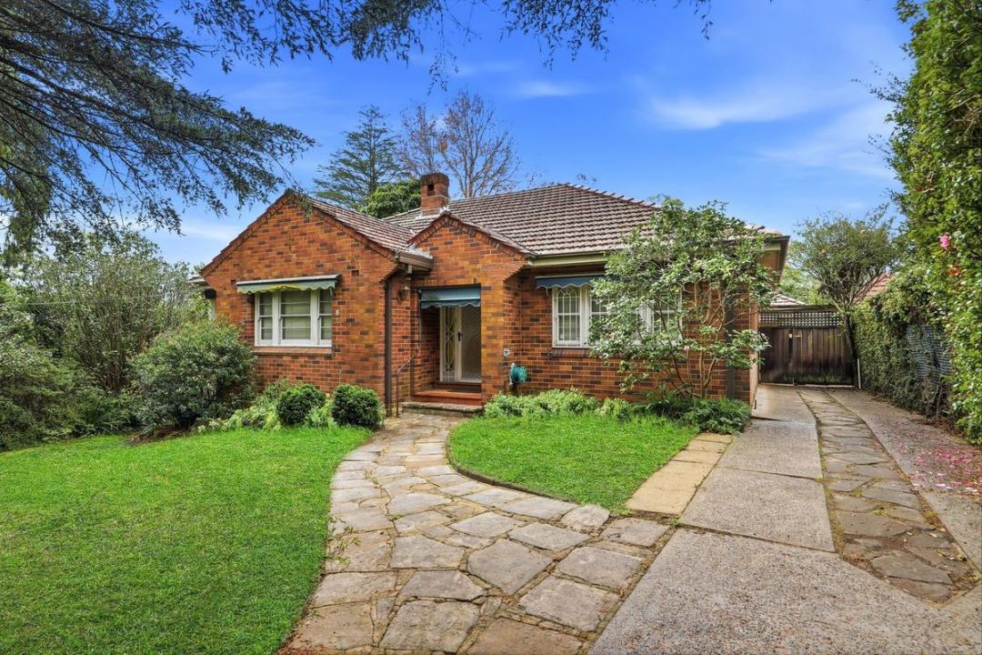 33 Bobbin Head Road, Pymble, NSW 2073, Australien
