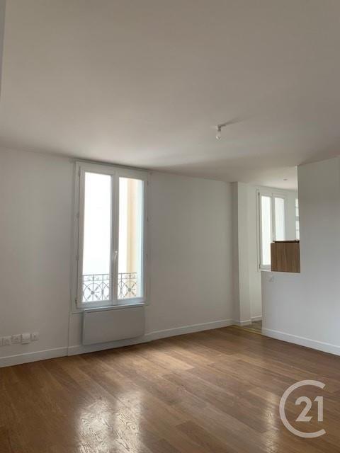 Asnieres Sur Seine, איל-דה-פרנס 92600, צרפת