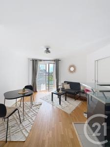 Suresnes, Île-de-France 92150, France