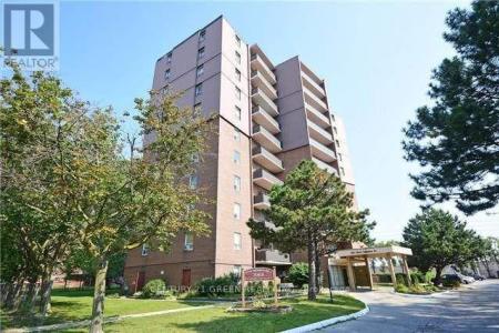 3065 QUEEN FREDERICA DRIVE, Mississauga (applewood), أونتاريو L4Y 3A3, كندا