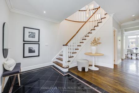 38 MATTICE ROAD, Toronto, Ontario M9A 1E6, Canada