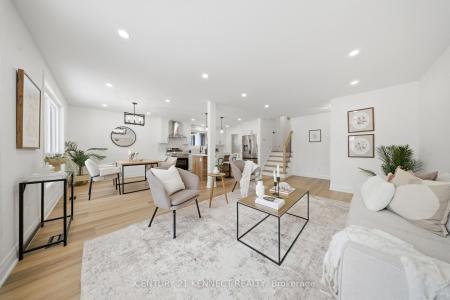 2121 BAYNHAM COURT, Mississauga, Ontario L5A 1H1, Canada